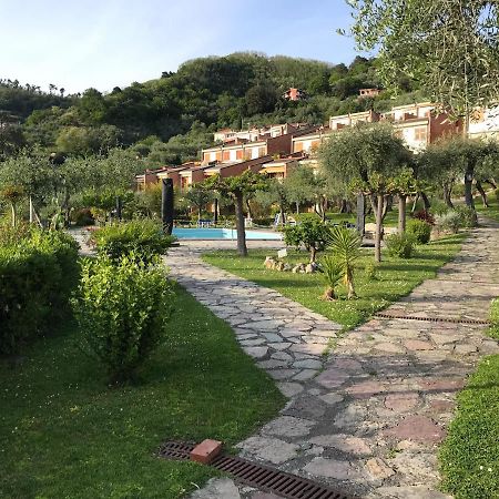 La Casa Fra Gli Ulivi Apartment Lerici Luaran gambar