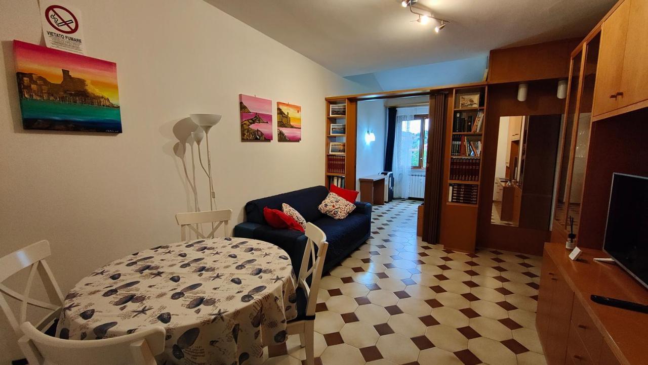 La Casa Fra Gli Ulivi Apartment Lerici Luaran gambar
